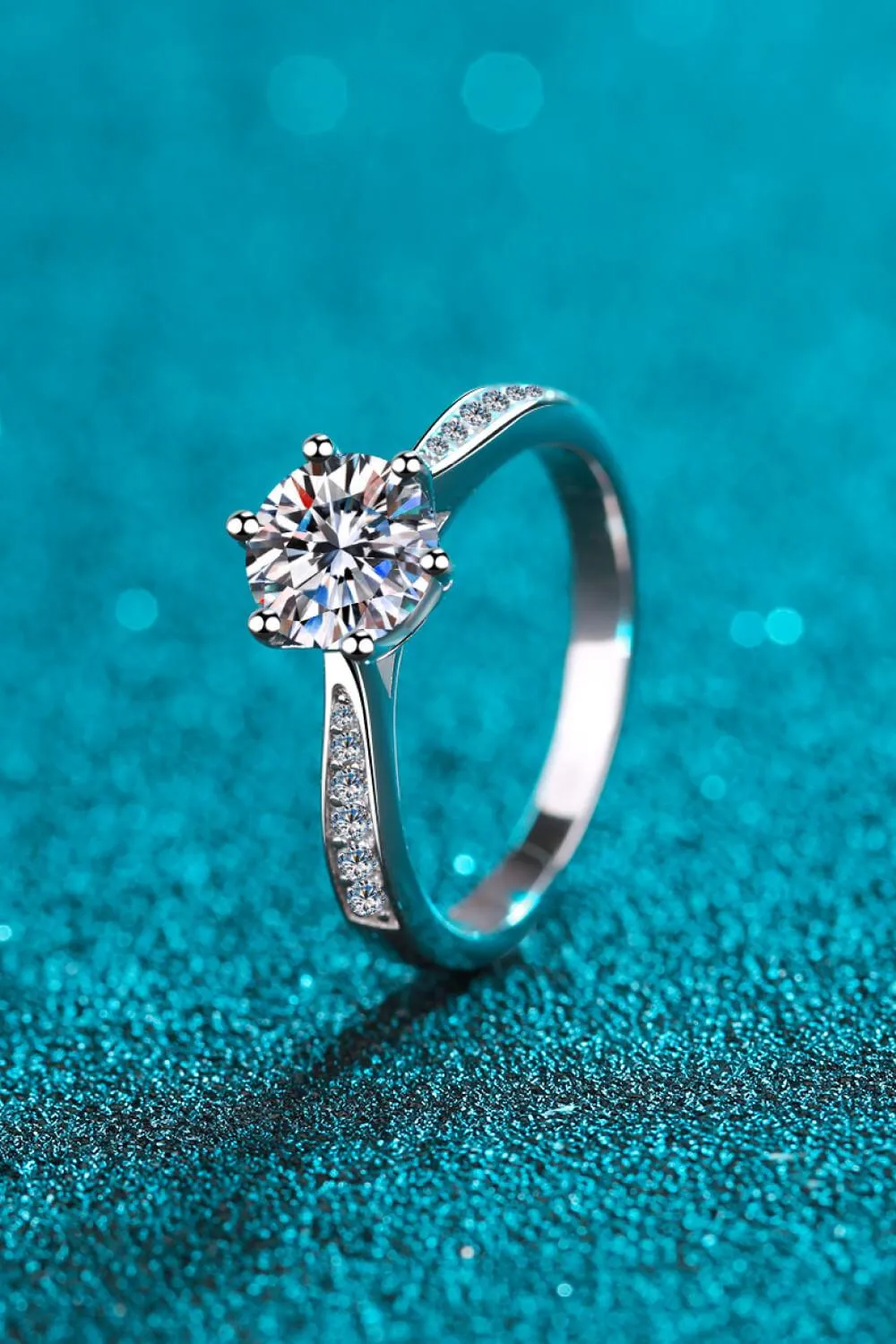 Adjustable Sterling Silver Lab-Diamond Ring with Exquisite Craftsmanship