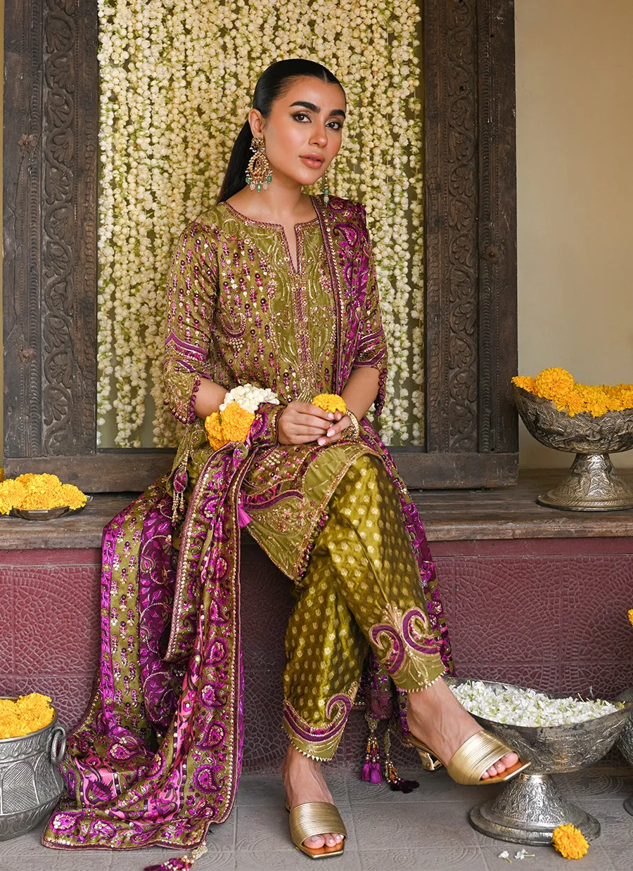 Alira Mehndi green kurta and shalwar with embellished block print dupatta