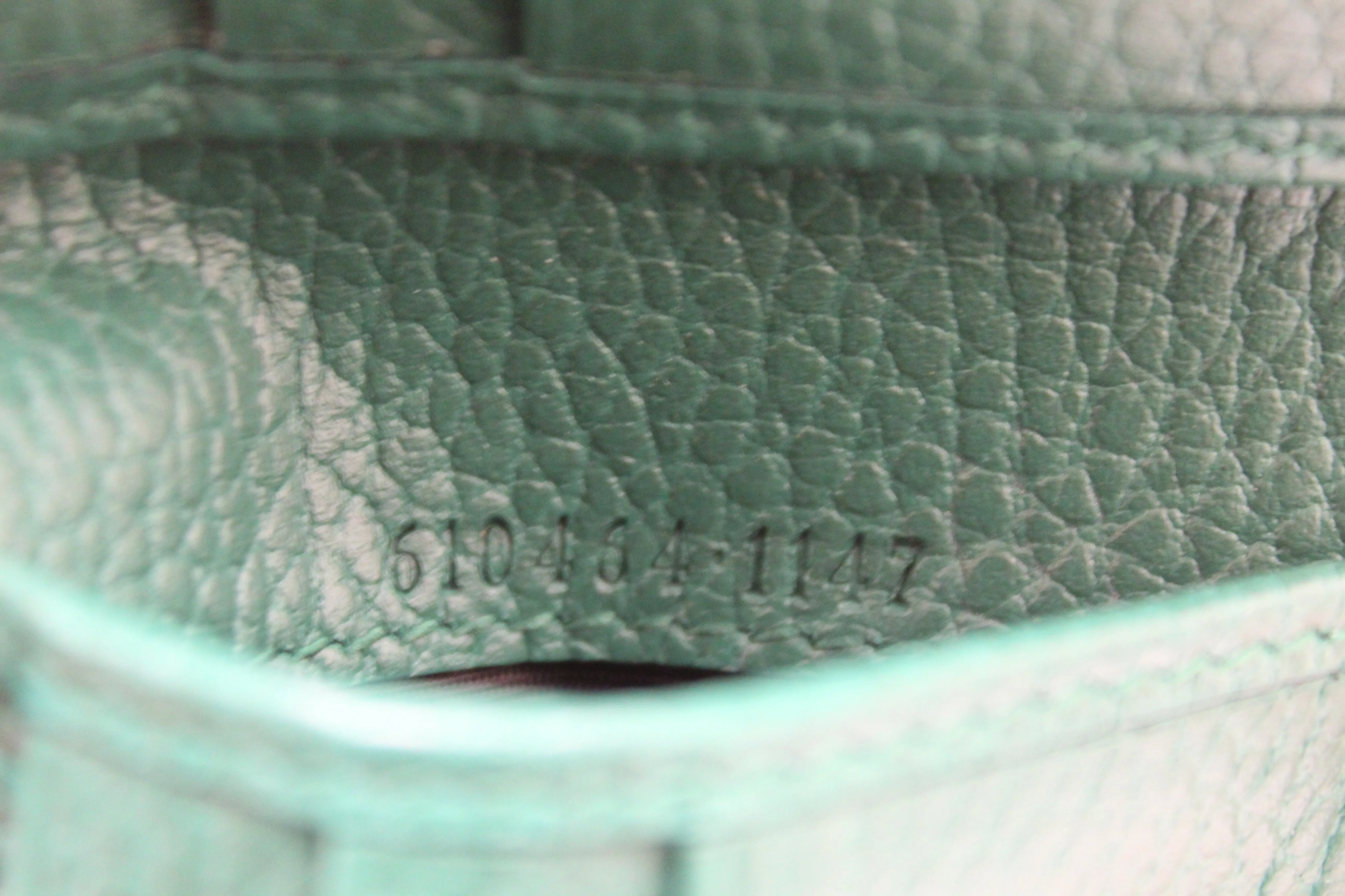 Authentic New Gucci Black and Green Marmont Leather GG Bifold Wallet