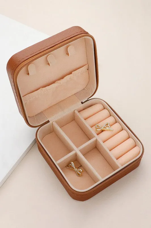 Br-Mt Sunflower Faux Leather Portable Square Jewelry Box