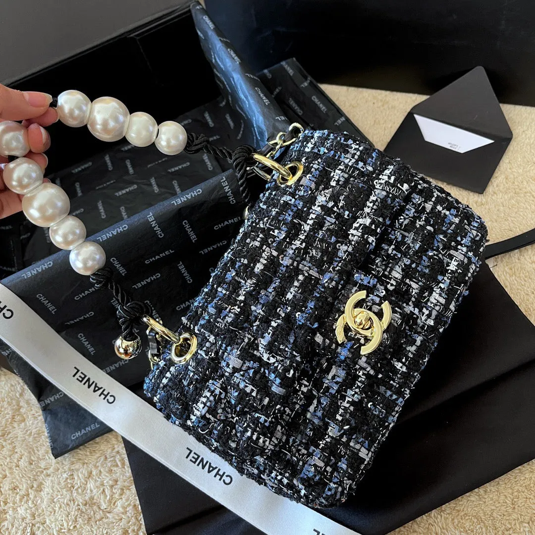 CC654 Small Pearl Handbag / 8.6x5.7x2.4inch