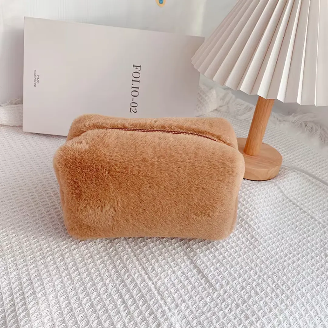 Eva Make-up Tas | Stijlvolle pluche tas voor op reis