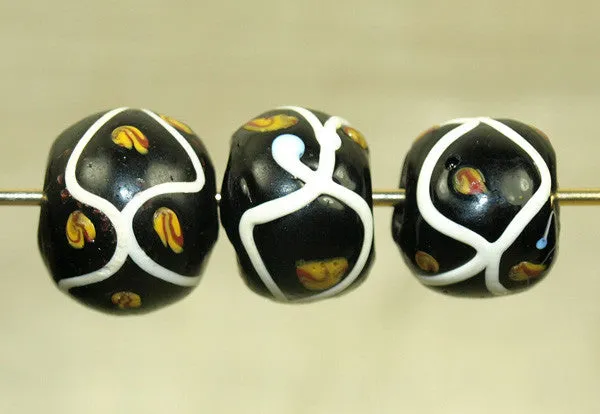 Gorgeous Antique Venetian black bead