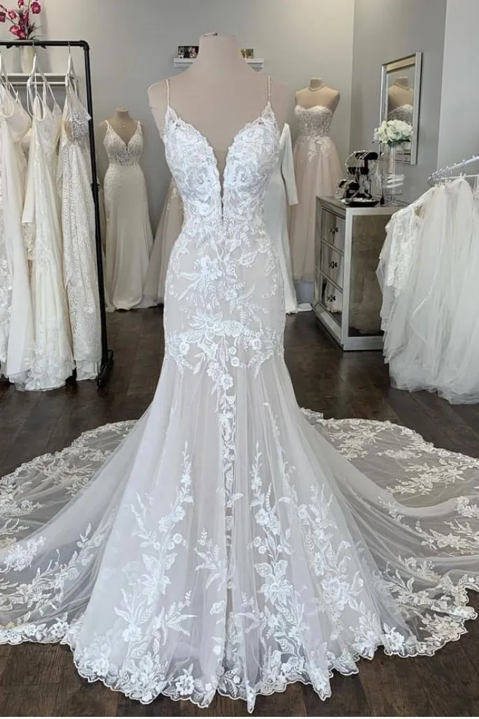 Gorgeous Mermaid Lace Appliques Wedding Dress