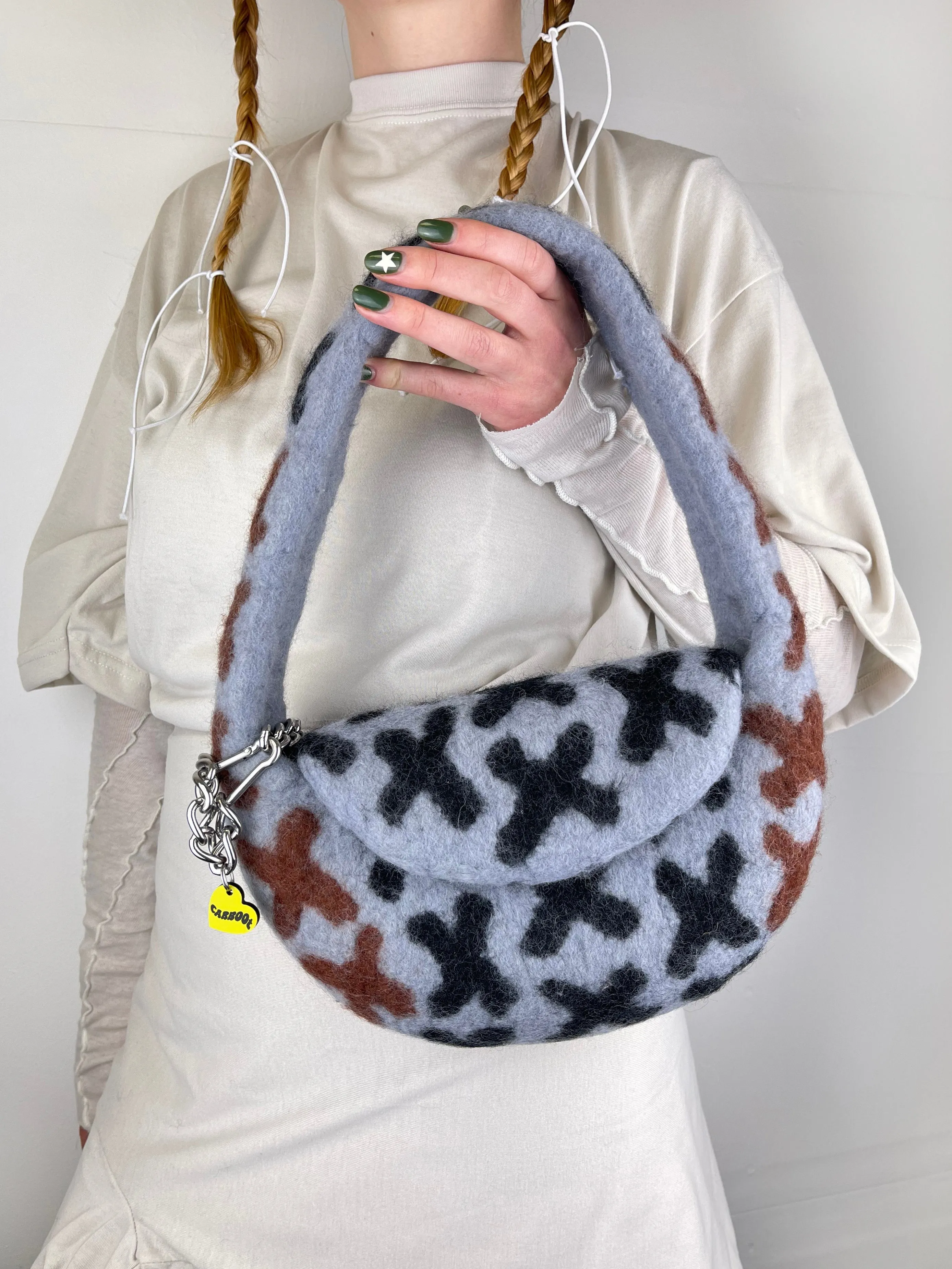 Grey Saddle Kisses Bag