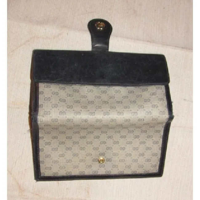 Gucci Blue Small G Logo Print And Leather With Gold Blue Enamel Gg Hinge Vintage Wallet
