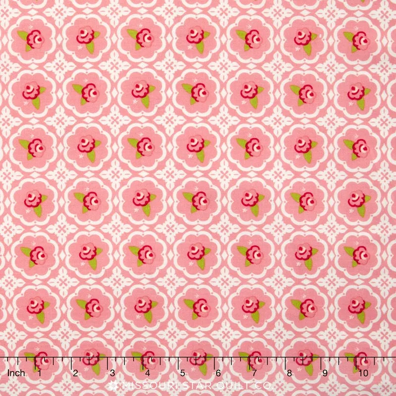 Hello Gorgeous - Gorgeous Rose Grid Pink Yardage