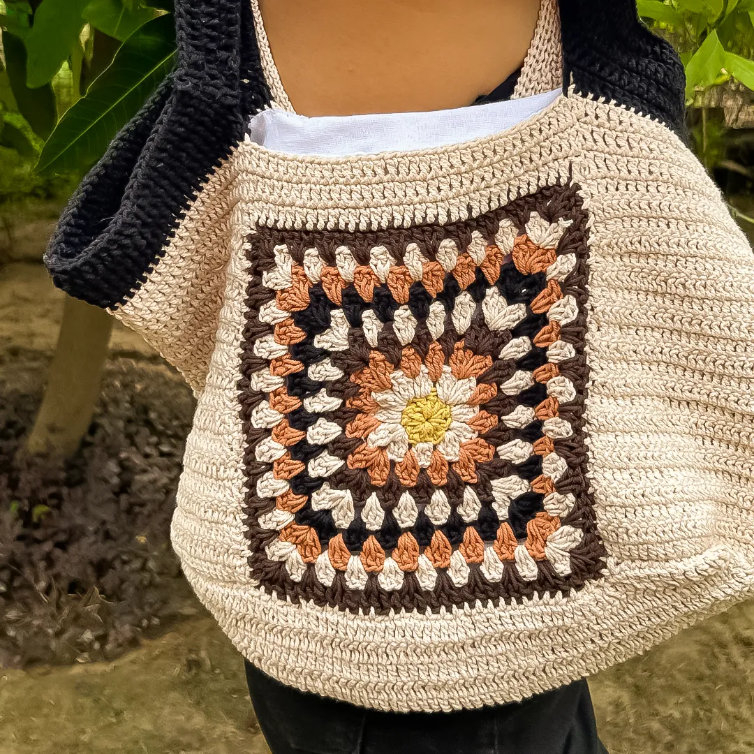 Ivy Handknitted Tote Bag – Eco-Friendly, Minimal, Classic Summer Bag